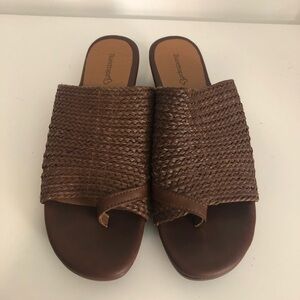 Baretraps Brown Woven Slide Sandals
